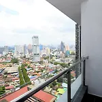 Saloma Kl Residensi Kg Baru