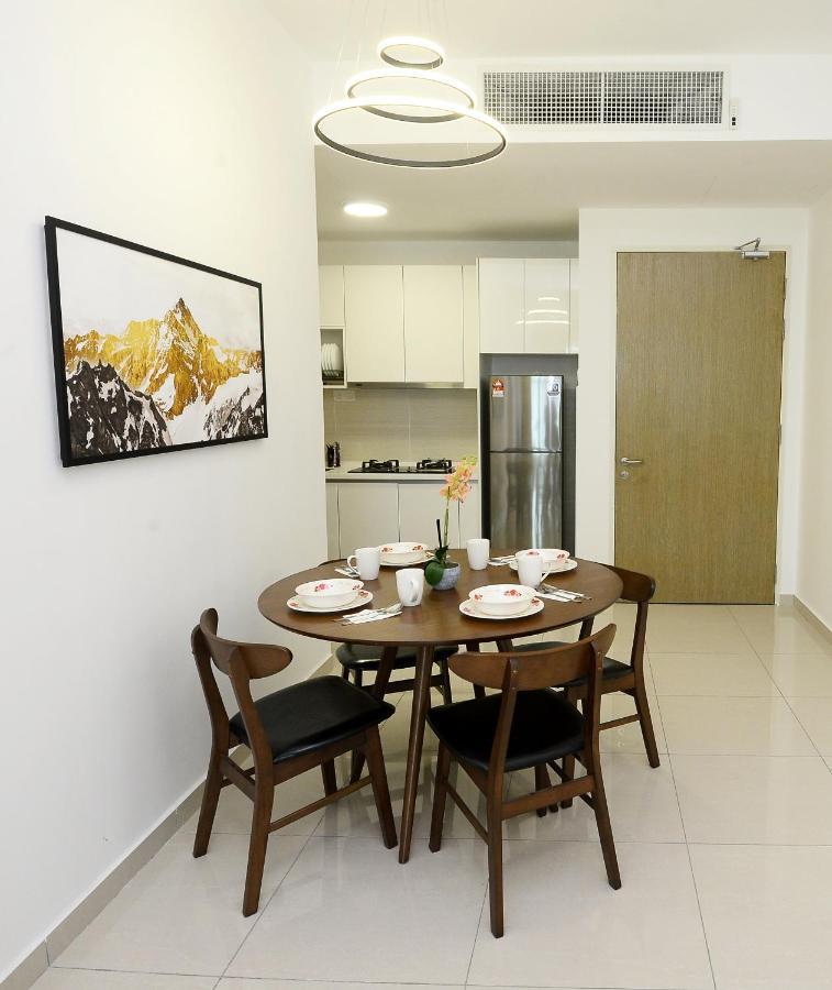 Pangsapuri Saloma Kl Residensi Kg Baru *